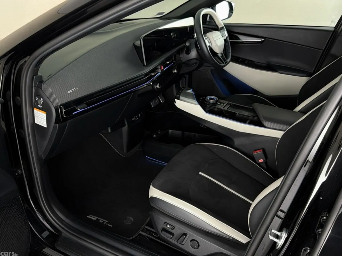 Kia EV6 MPV, Electric, 2025, Black