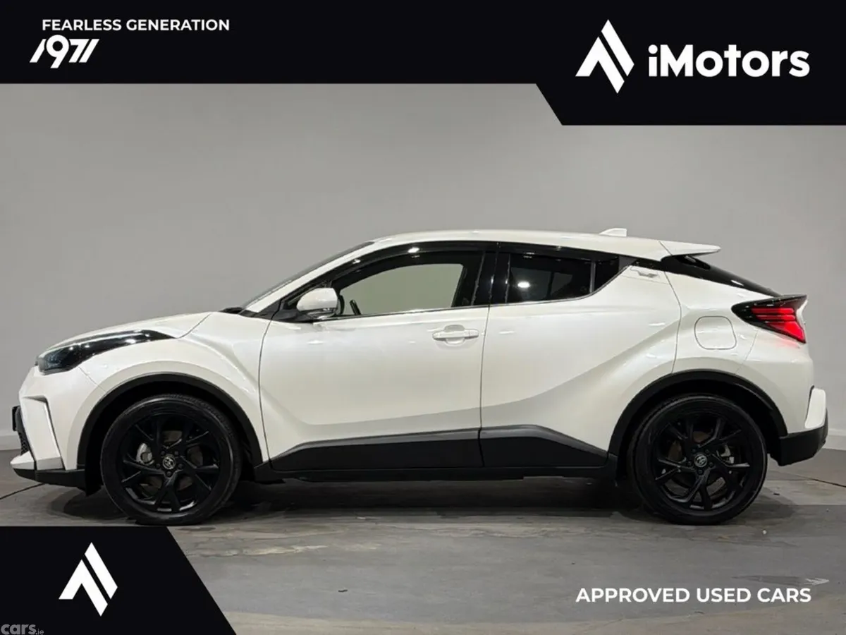 Toyota C-HR SUV, Petrol Hybrid, 2021, White