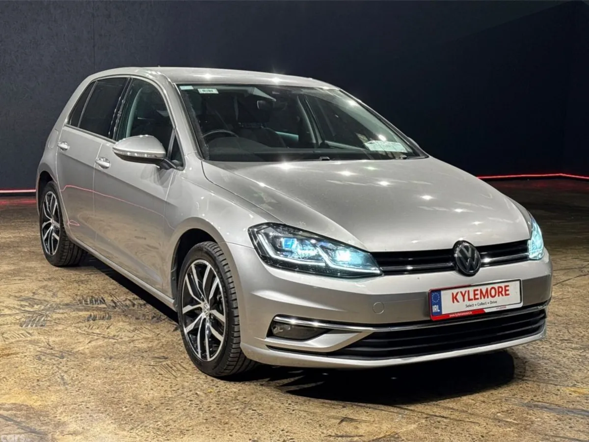 Volkswagen Golf Hatchback, Petrol, 2019, Silver