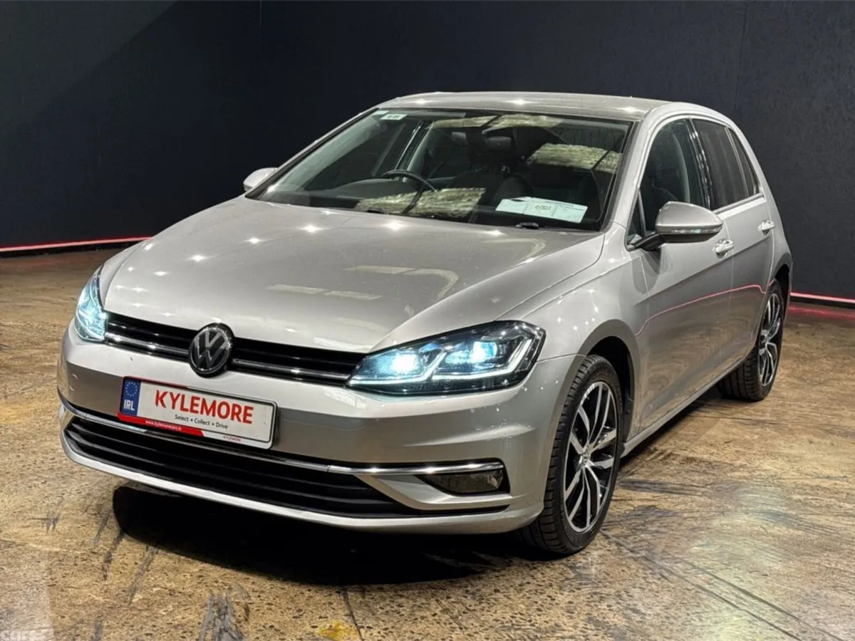 Volkswagen Golf Hatchback, Petrol, 2019, Silver