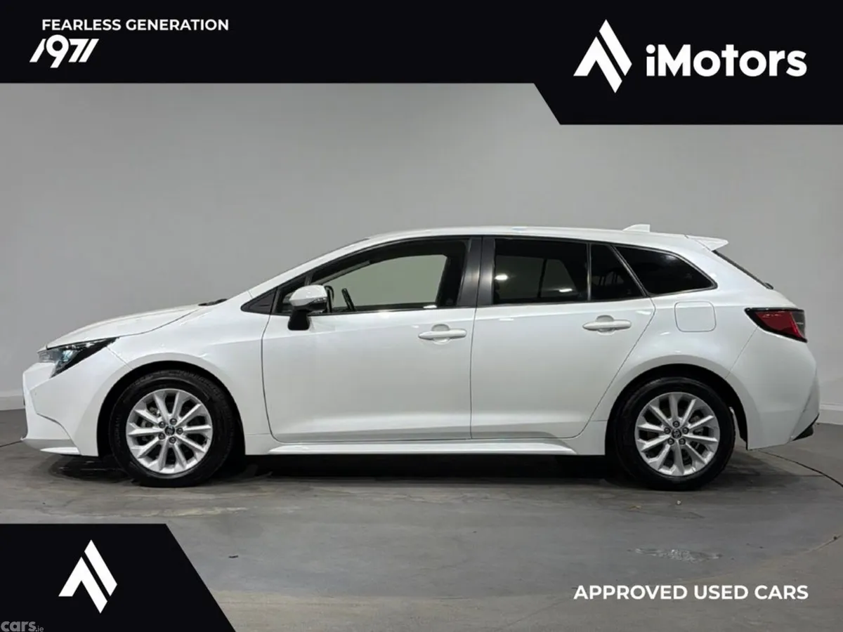Toyota Corolla Estate, Petrol Hybrid, 2022, White
