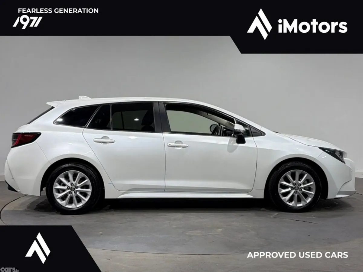 Toyota Corolla Estate, Petrol Hybrid, 2022, White