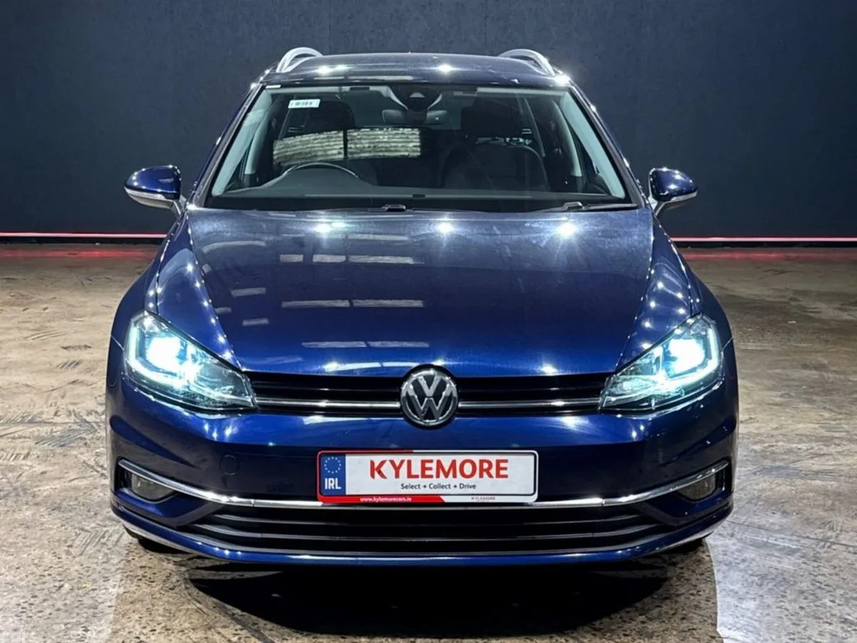 Volkswagen Golf Estate, Petrol, 2019, Blue