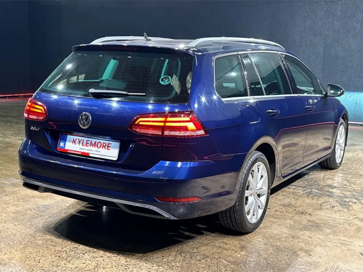 Volkswagen Golf Estate, Petrol, 2019, Blue