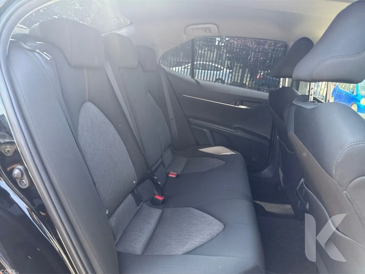 Toyota Camry Saloon, Petrol Hybrid, 2021, Black
