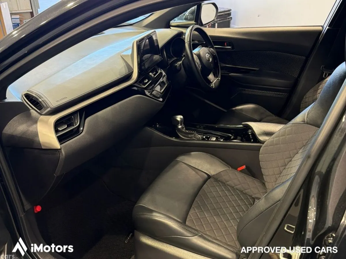 Toyota C-HR SUV, Petrol Hybrid, 2020, Black