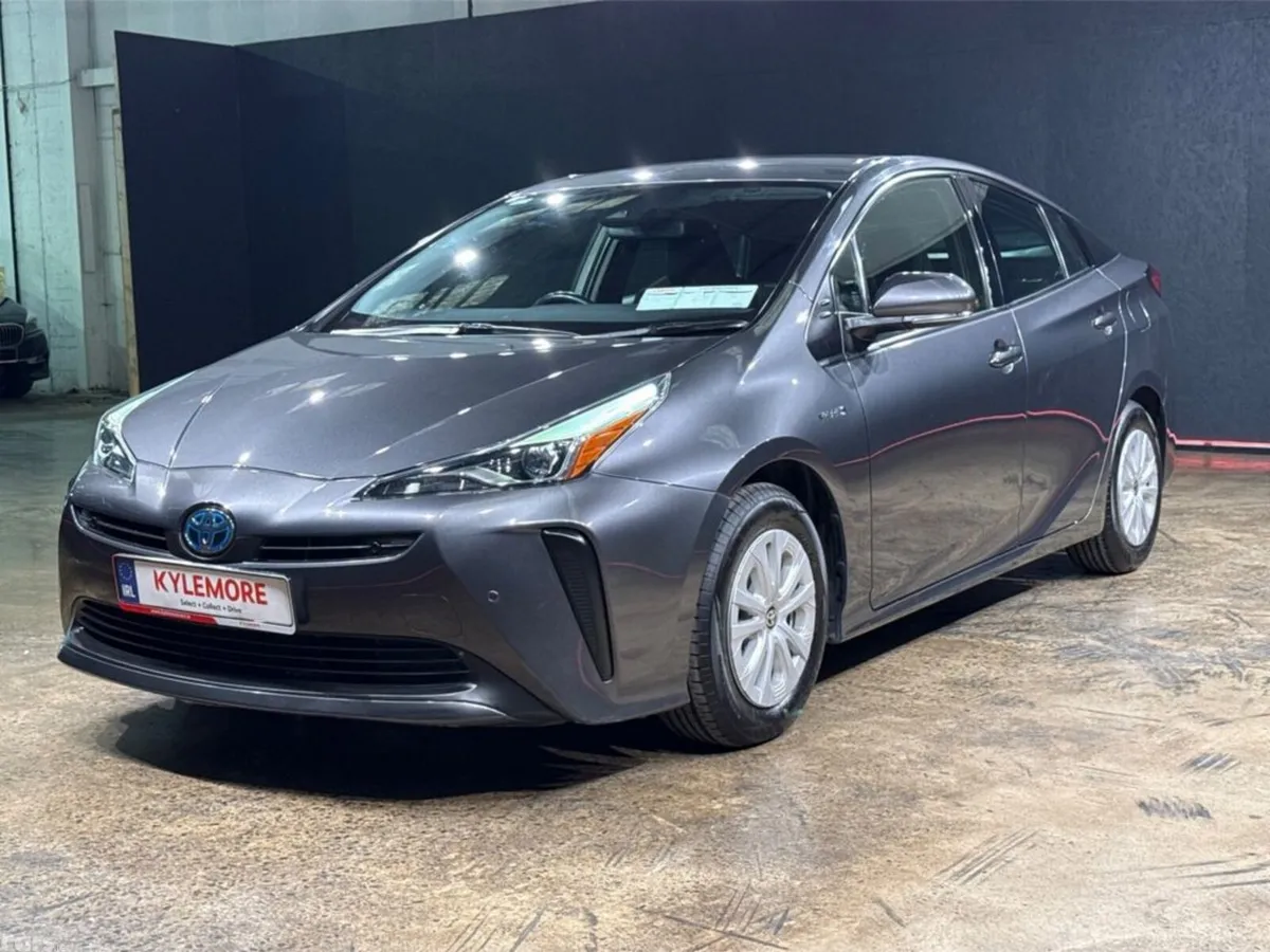 Toyota Prius Saloon, Petrol Hybrid, 2020, Grey