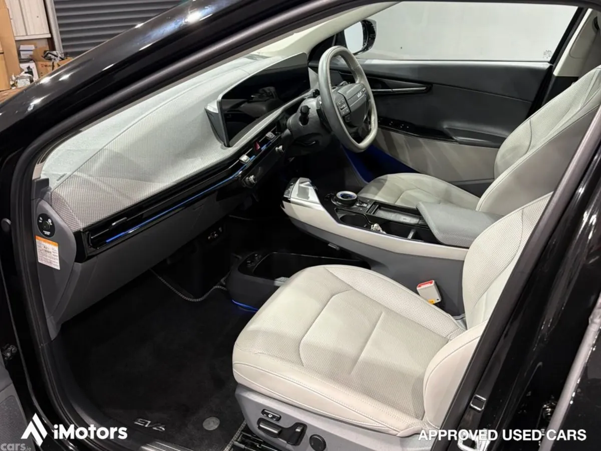 Kia EV6 SUV, Electric, 2025, Black