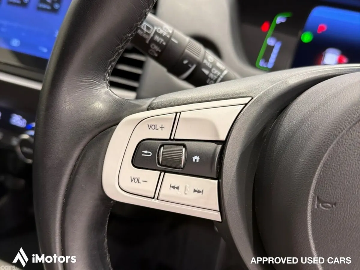 Honda Fit Hatchback, Petrol Hybrid, 2021, Blue