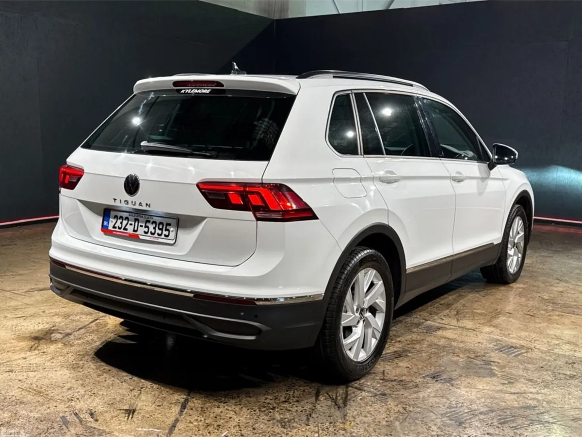 Volkswagen Tiguan SUV, Diesel, 2023, White