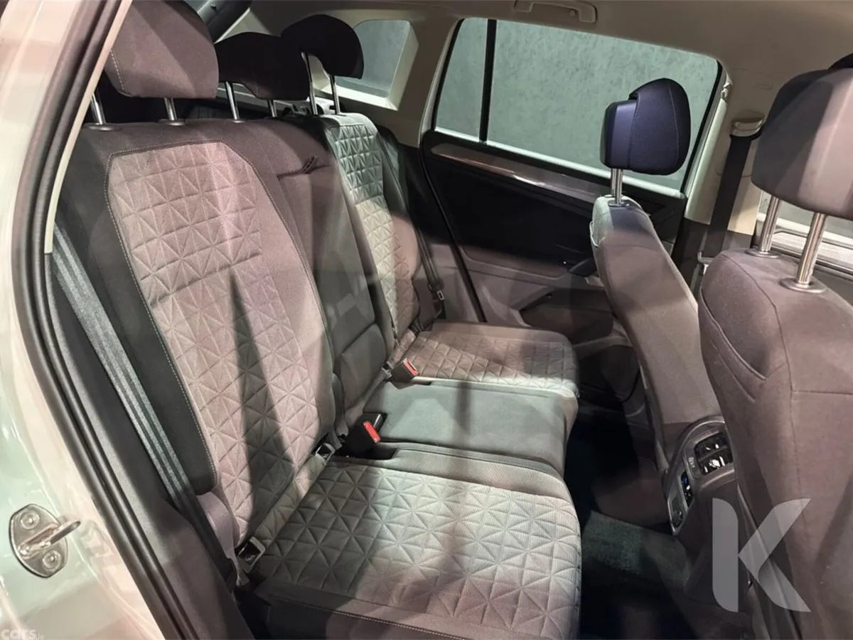Volkswagen Tiguan SUV, Diesel, 2023, White