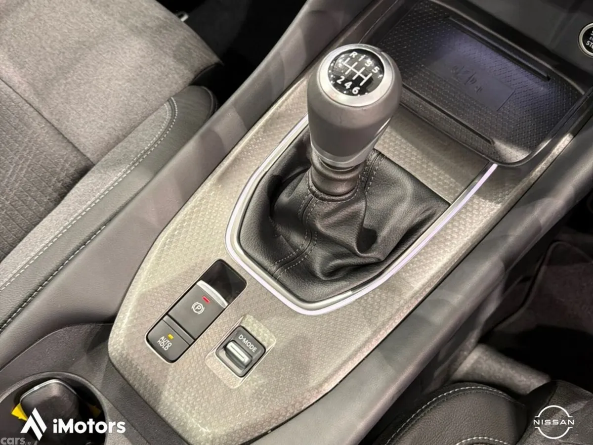 Nissan Qashqai SUV, Petrol, 2027, White