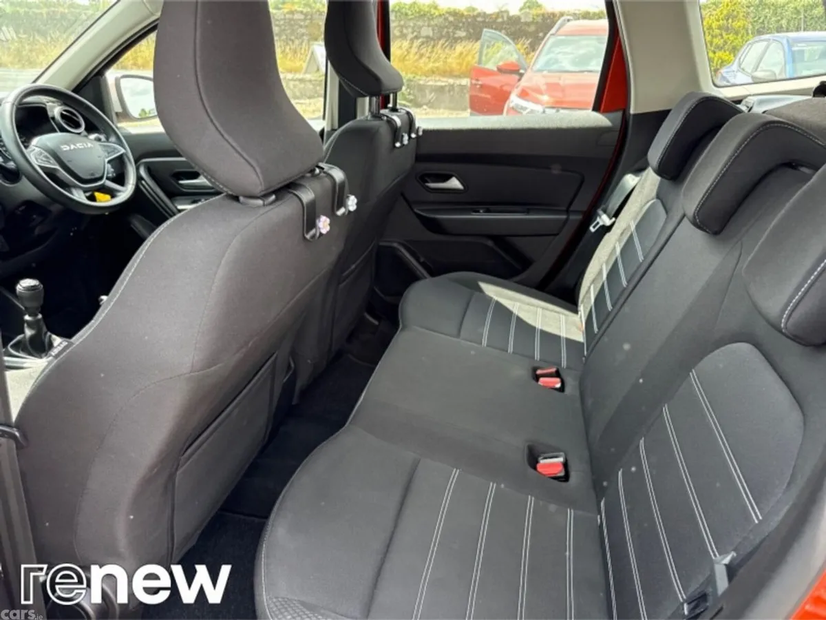 Dacia Duster SUV, Petrol, 2023, Orange