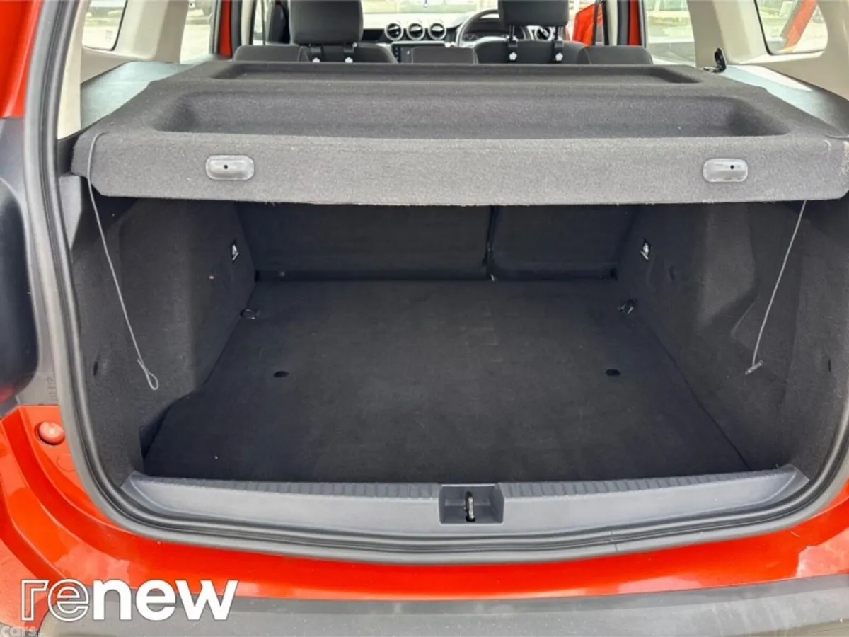 Dacia Duster SUV, Petrol, 2023, Orange