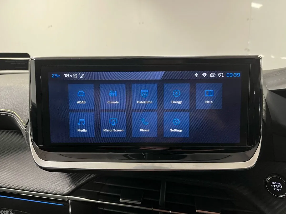 Peugeot 2008 SUV, Electric, 2025, Blue