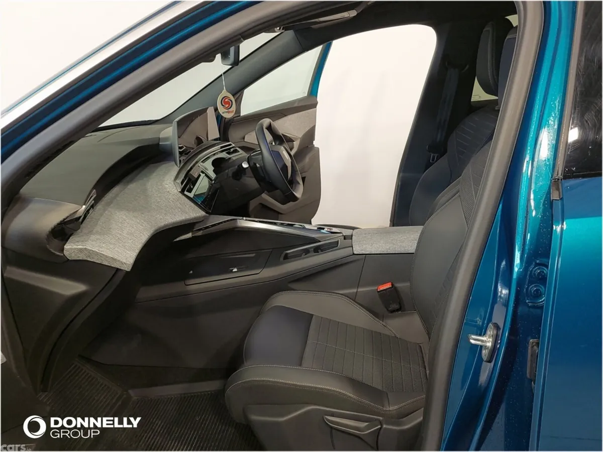 Peugeot 3008 Estate, Electric, 2025, Blue