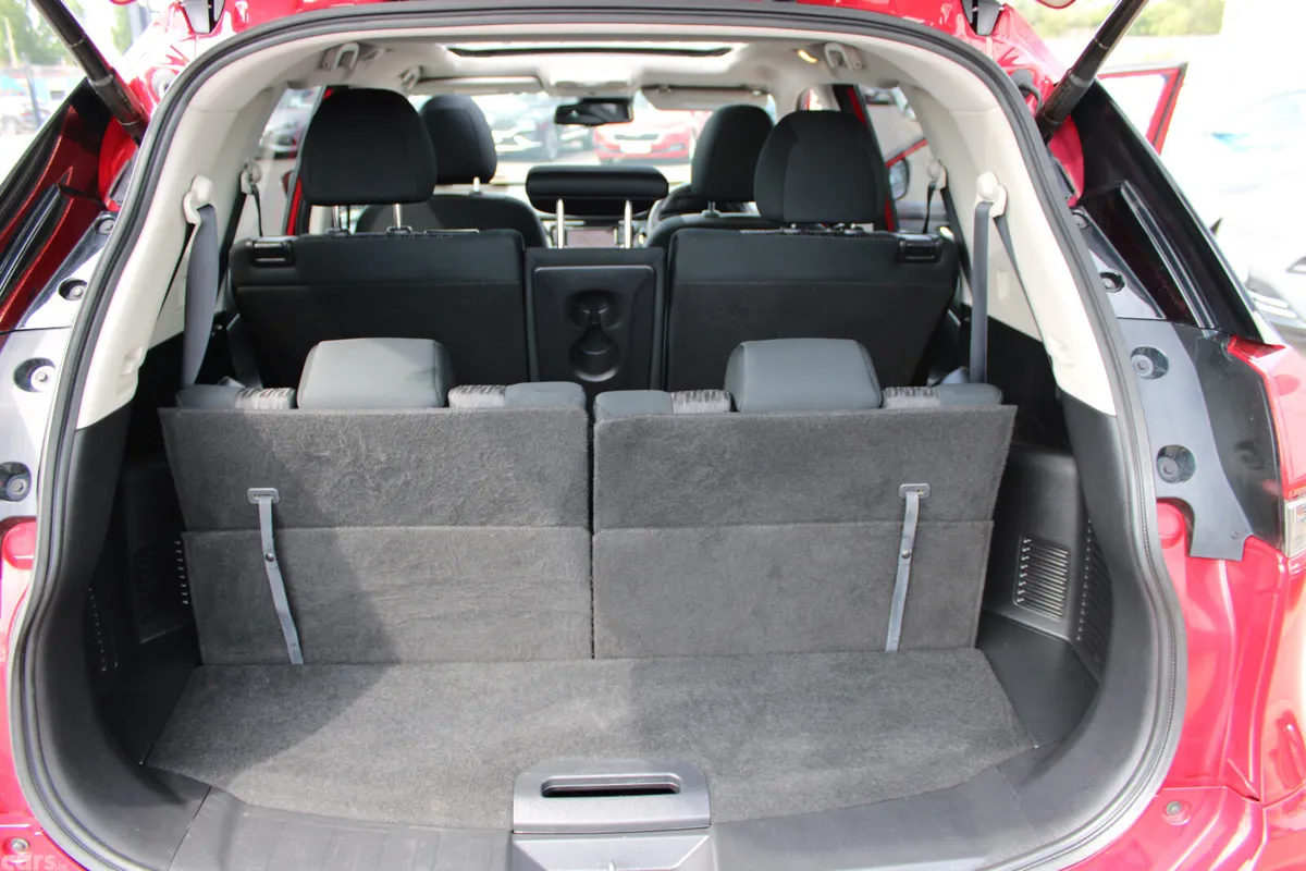 Nissan X-Trail SUV, Diesel, 2021, Red