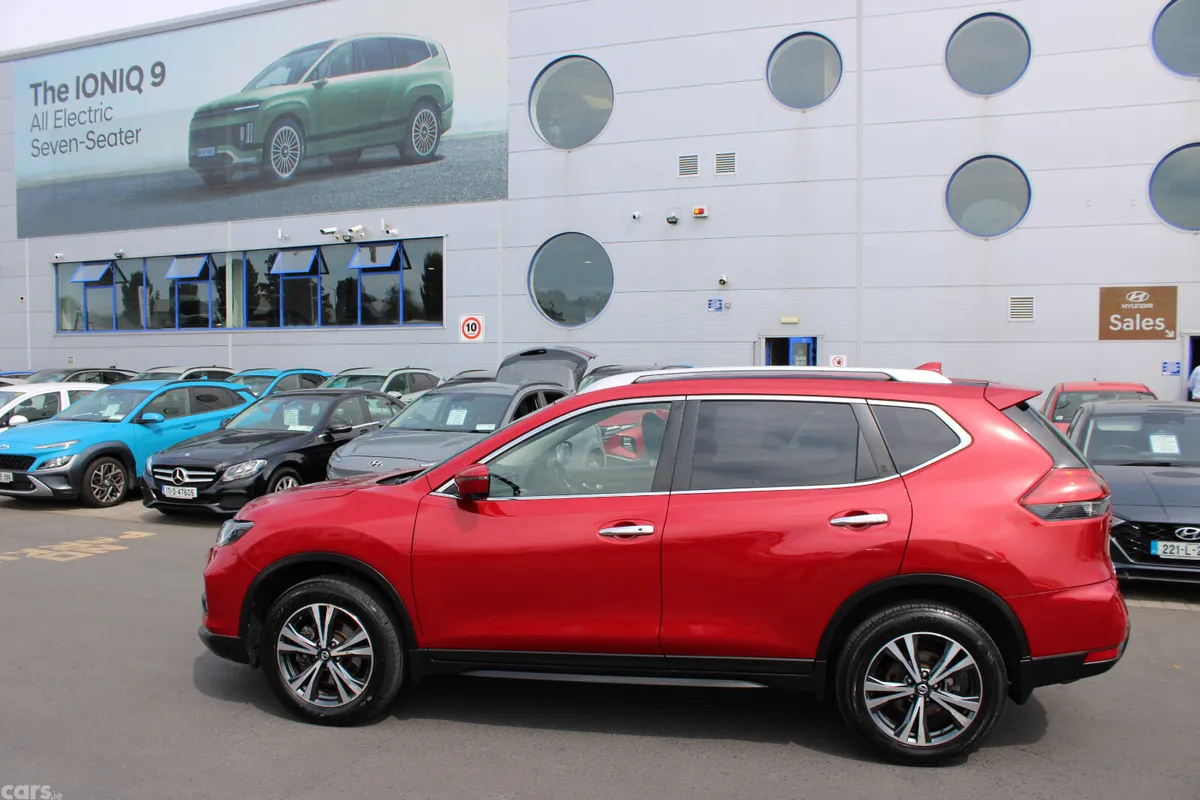Nissan X-Trail SUV, Diesel, 2021, Red