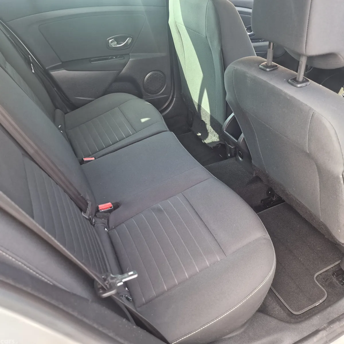 Renault Megane Estate, Diesel, 2015, Silver