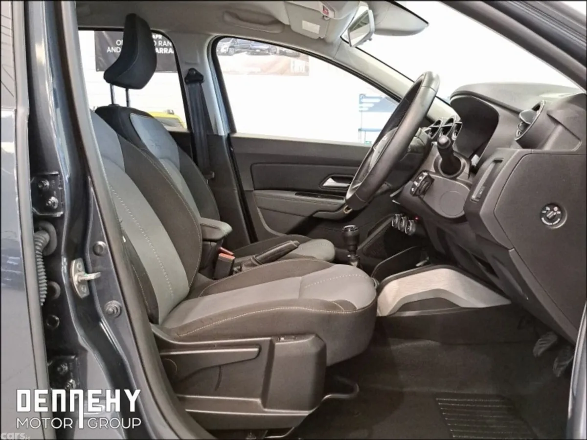 Dacia Duster SUV, Diesel, 2024, Grey