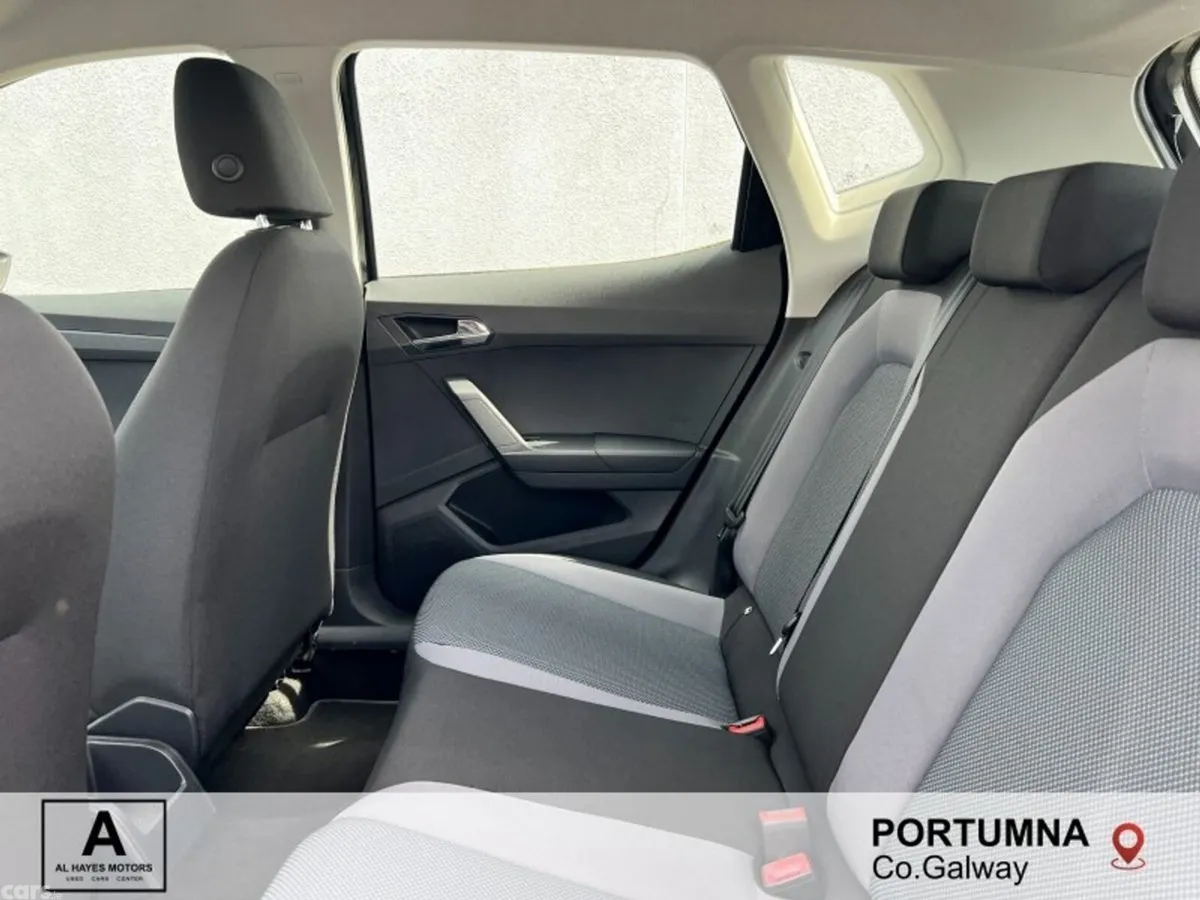 SEAT Arona SUV, Diesel, 2019, Black