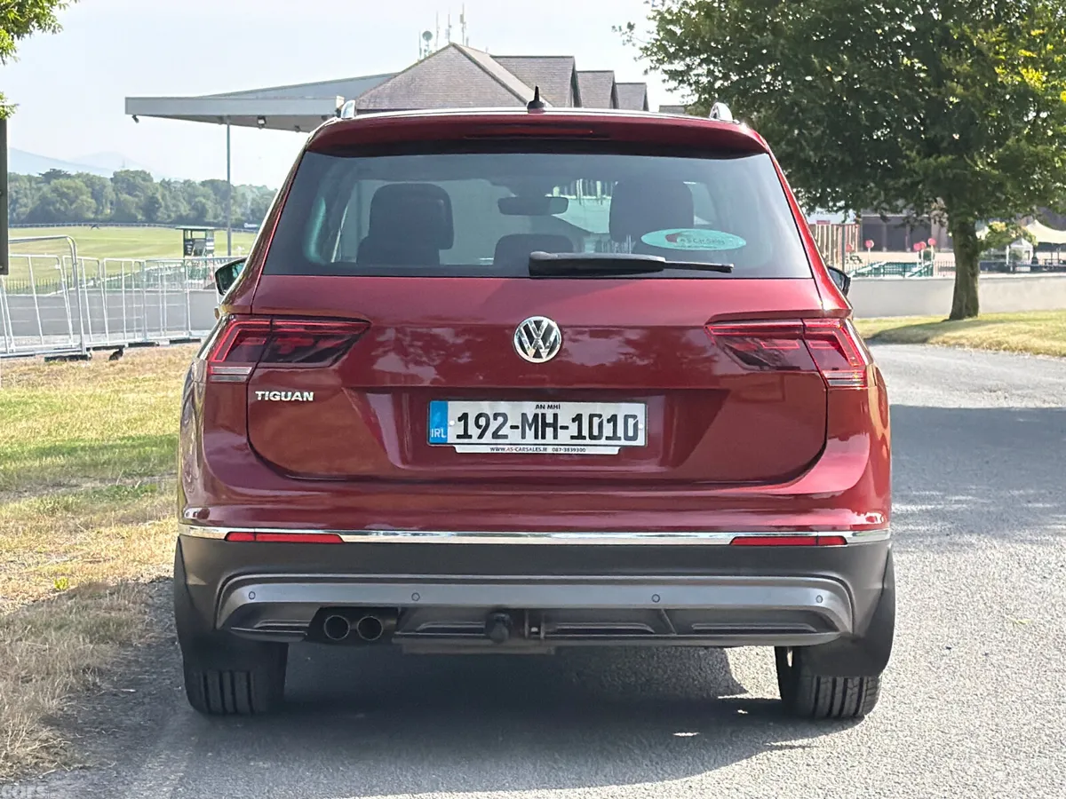 Volkswagen Tiguan SUV, Diesel, 2019, Red