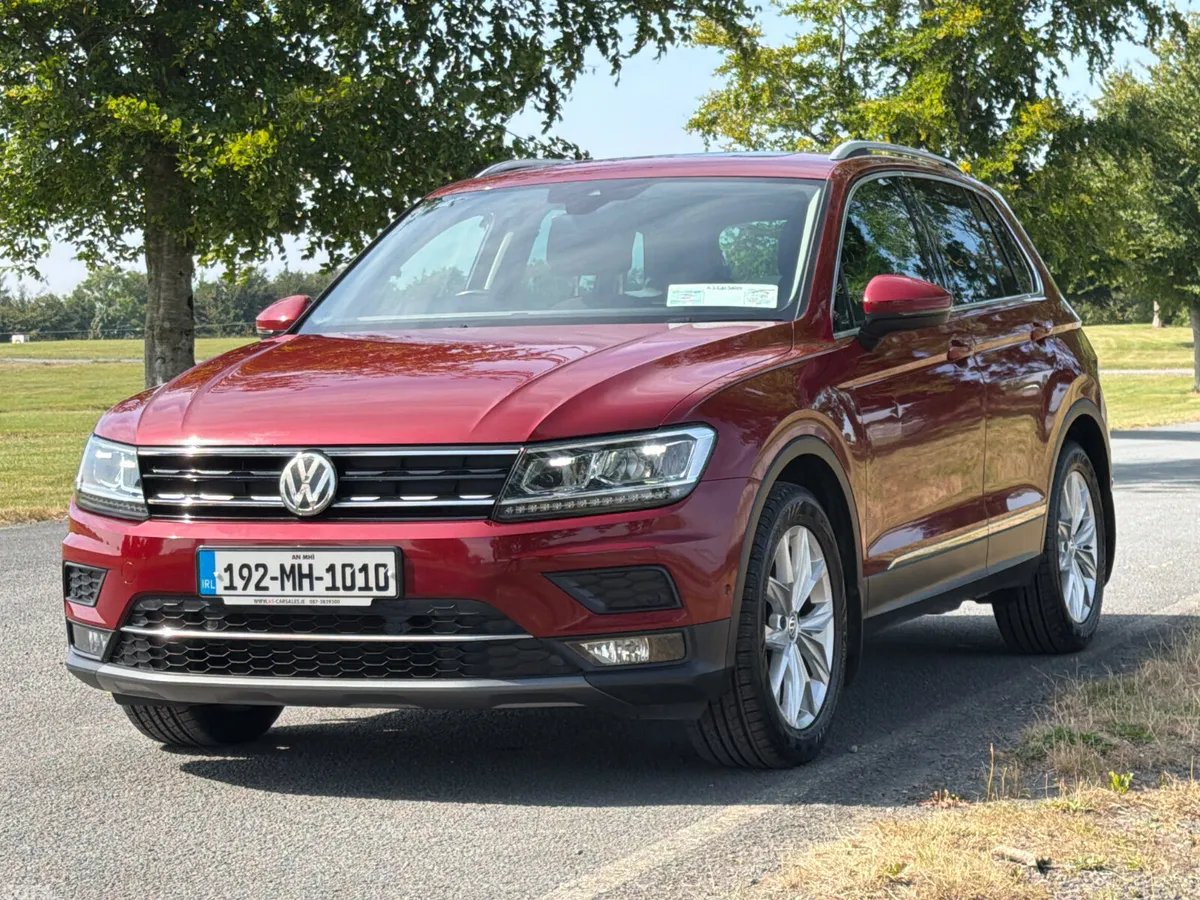 Volkswagen Tiguan SUV, Diesel, 2019, Red
