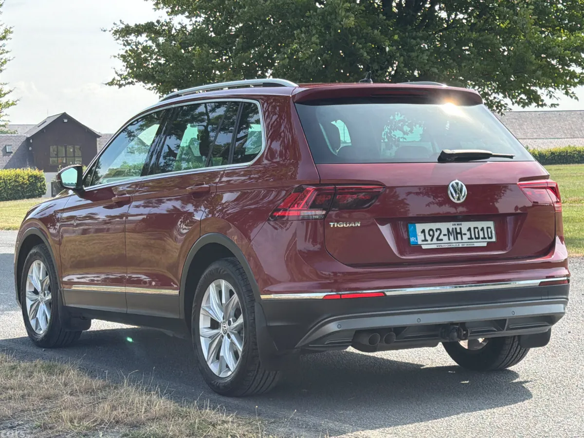 Volkswagen Tiguan SUV, Diesel, 2019, Red