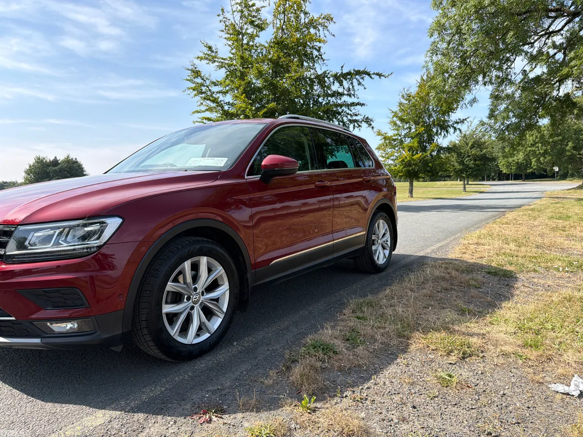 Volkswagen Tiguan SUV, Diesel, 2019, Red