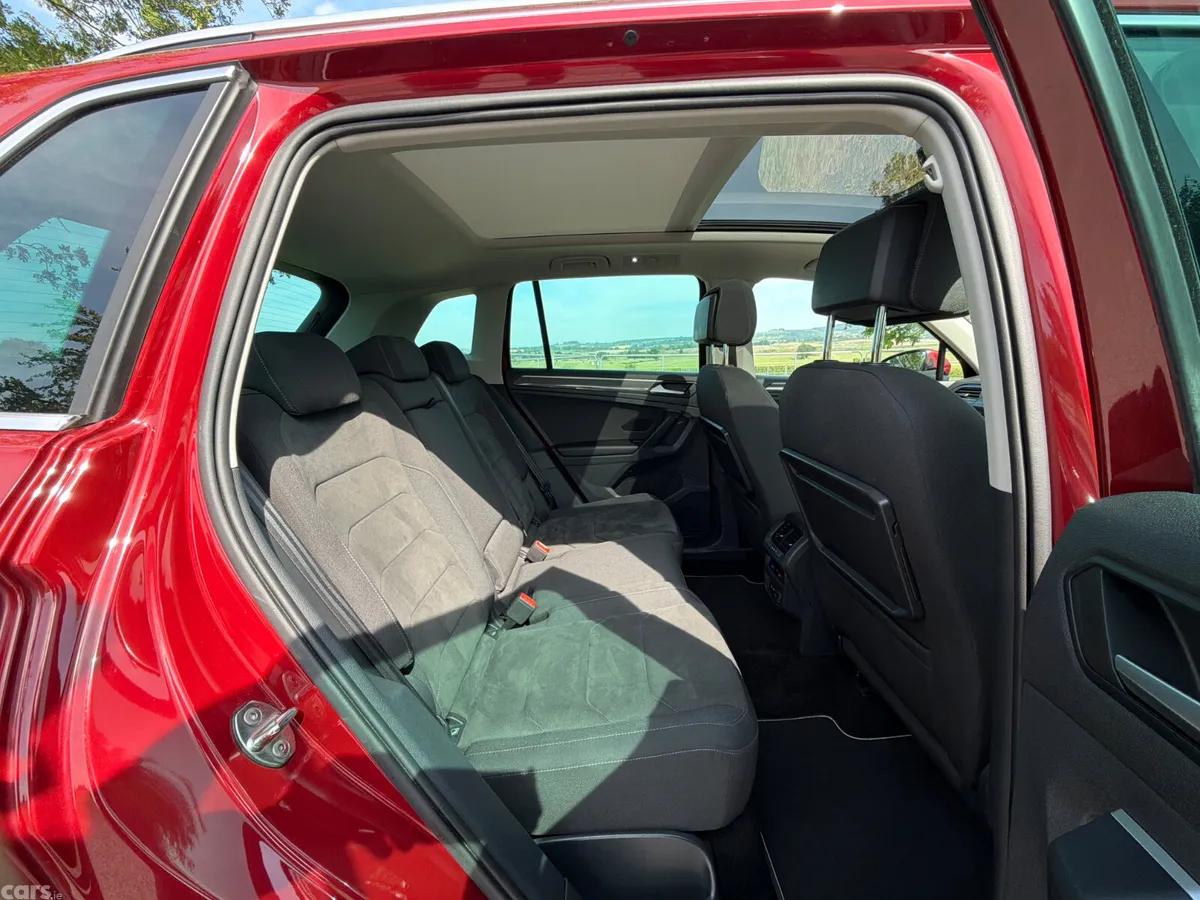 Volkswagen Tiguan SUV, Diesel, 2019, Red