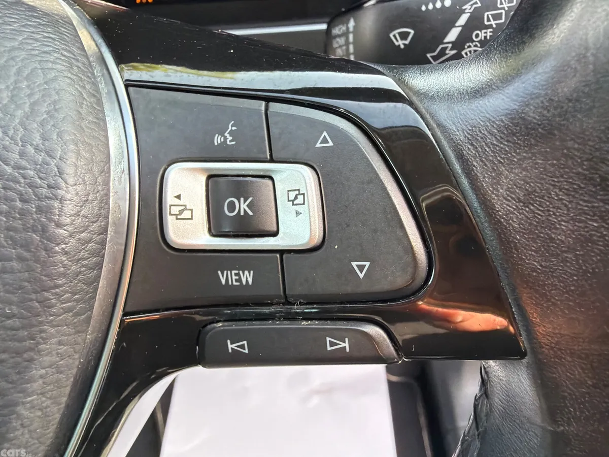 Volkswagen Tiguan SUV, Diesel, 2019, Red