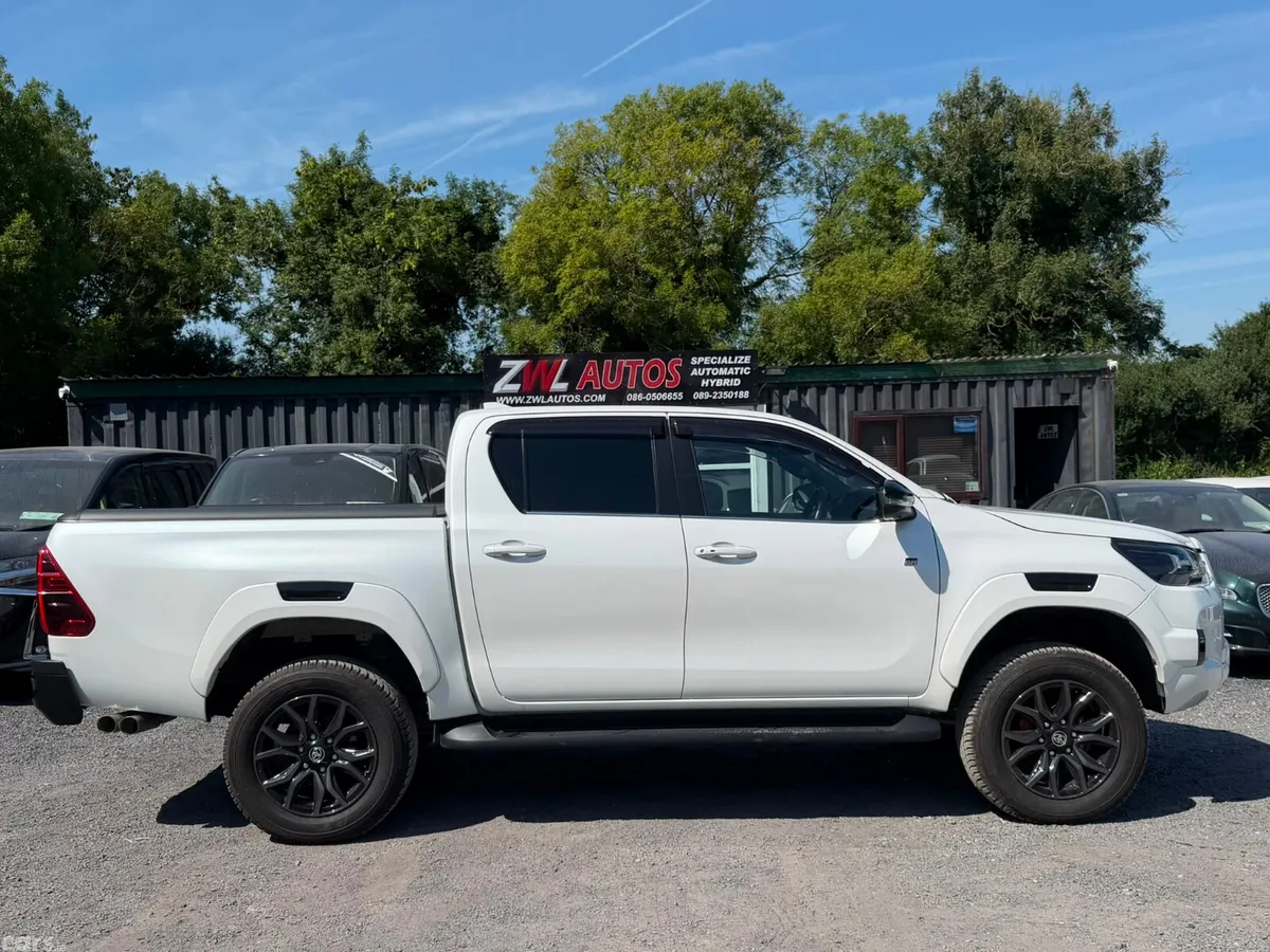 Toyota Hilux Pick Up, Diesel, 2024, White