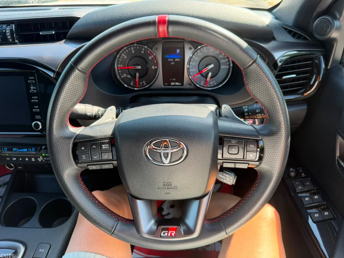 Toyota Hilux Pick Up, Diesel, 2024, White