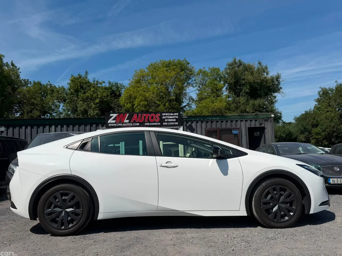 Toyota Prius Hatchback, Petrol Hybrid, 2024, White