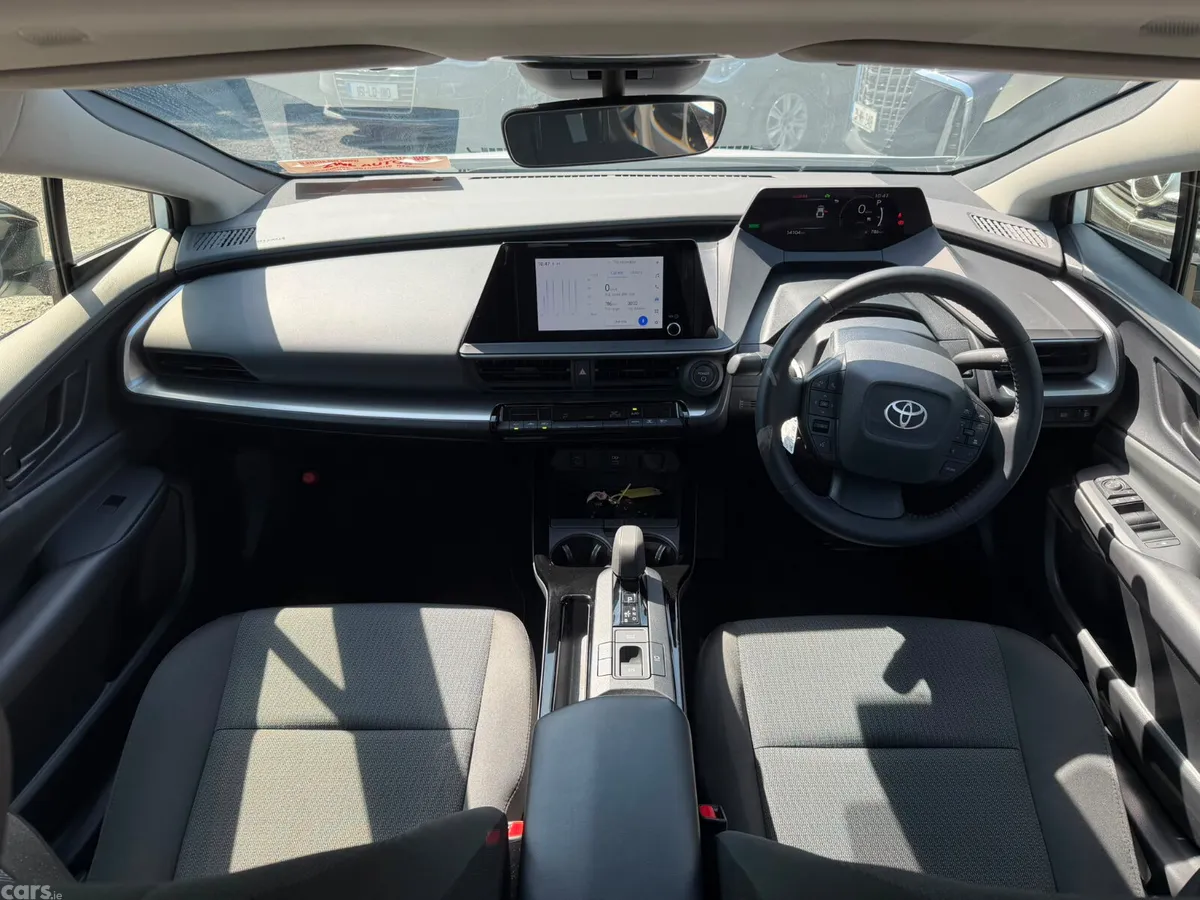 Toyota Prius Hatchback, Petrol Hybrid, 2024, White