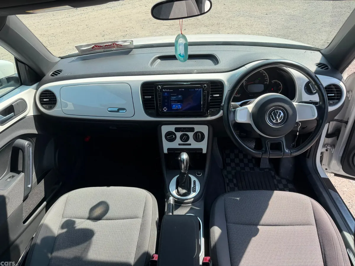 Volkswagen Beetle Hatchback, Petrol, 2013, White