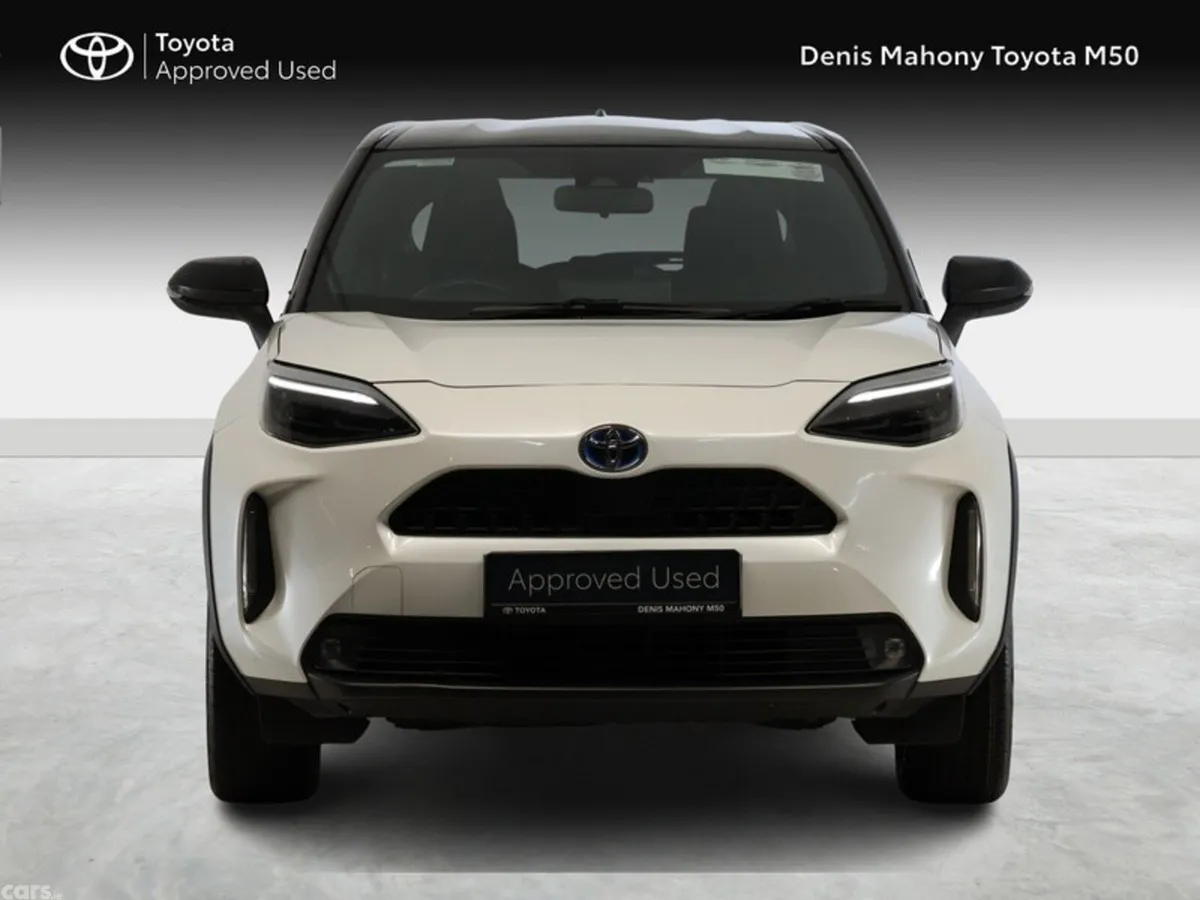 Toyota Yaris Cross SUV, Petrol Hybrid, 2023, White