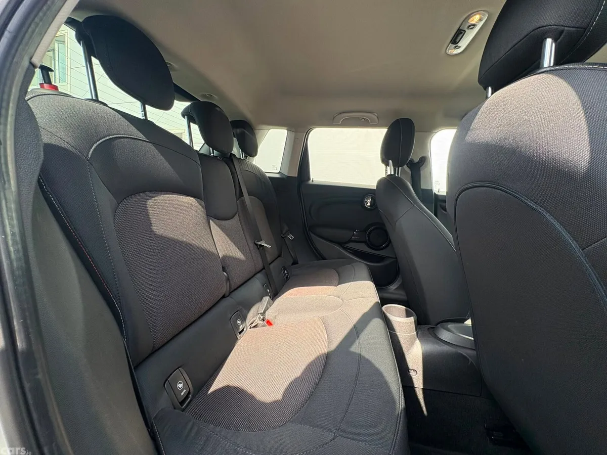 Mini Cooper Hatchback, Petrol, 2018, Grey