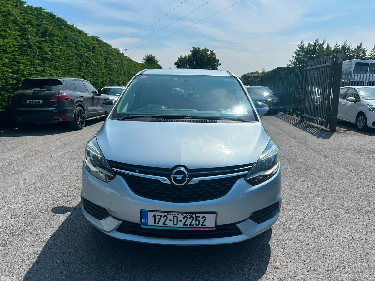 Opel Zafira MPV, Petrol, 2017, Grey