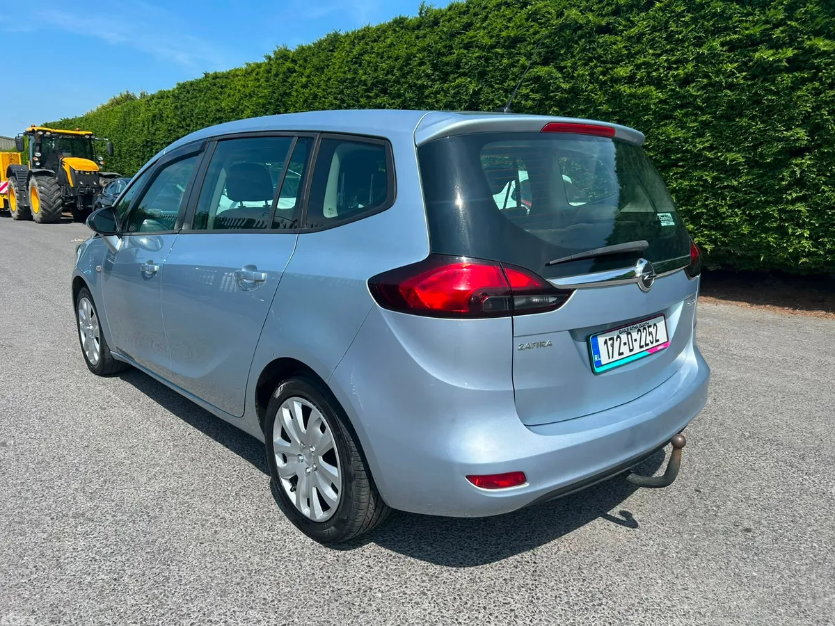 Opel Zafira MPV, Petrol, 2017, Grey