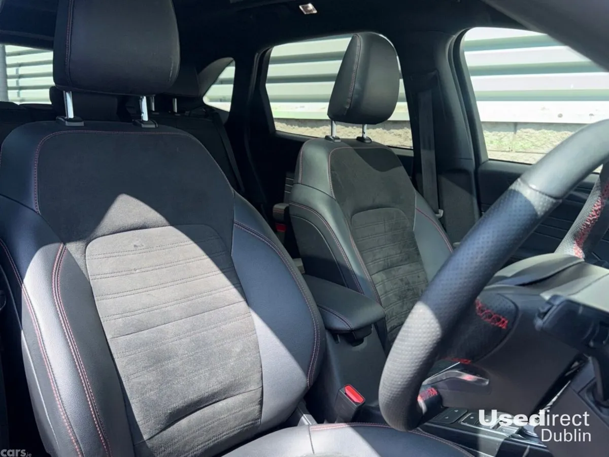 Ford Kuga SUV, Petrol Hybrid, 2023, Black