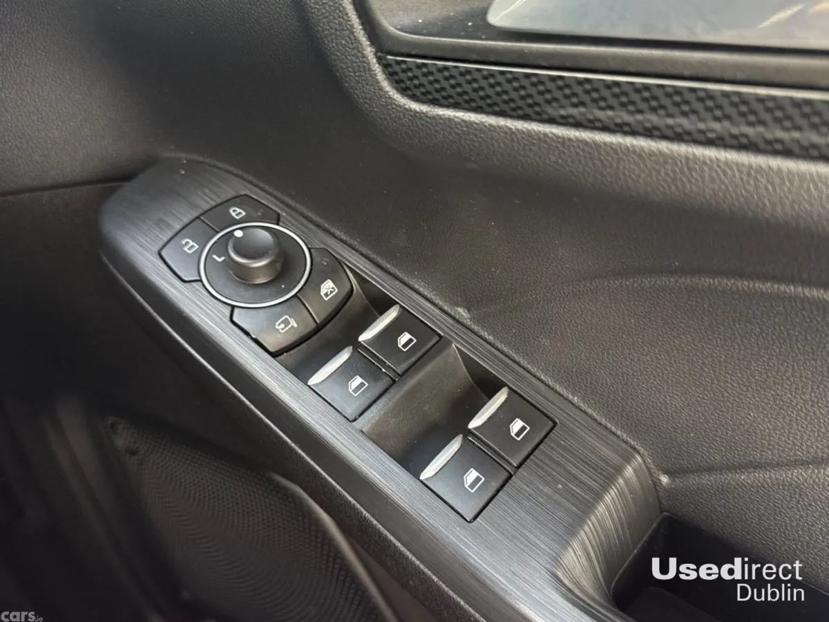 Ford Kuga SUV, Petrol Hybrid, 2023, Black