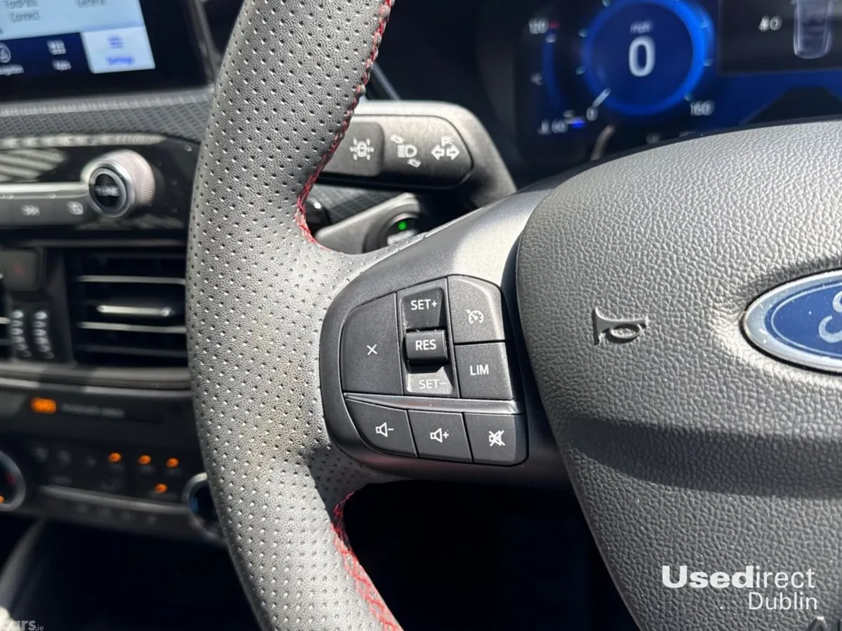 Ford Kuga SUV, Petrol Hybrid, 2023, Black