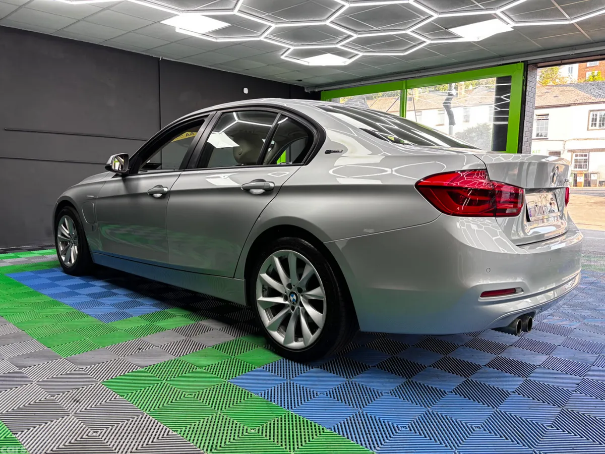 BMW 3-Series Saloon, Petrol Plug-in Hybrid, 2019, Grey