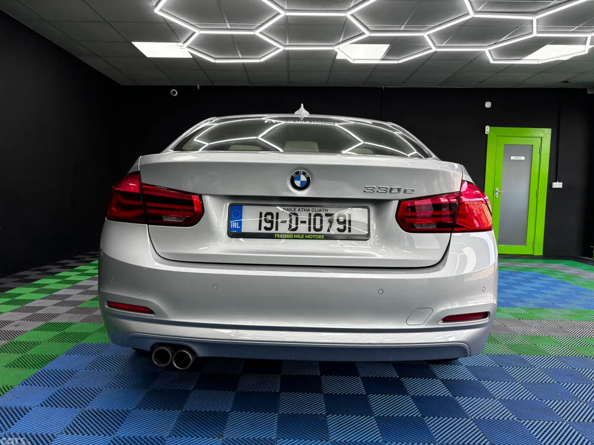 BMW 3-Series Saloon, Petrol Plug-in Hybrid, 2019, Grey