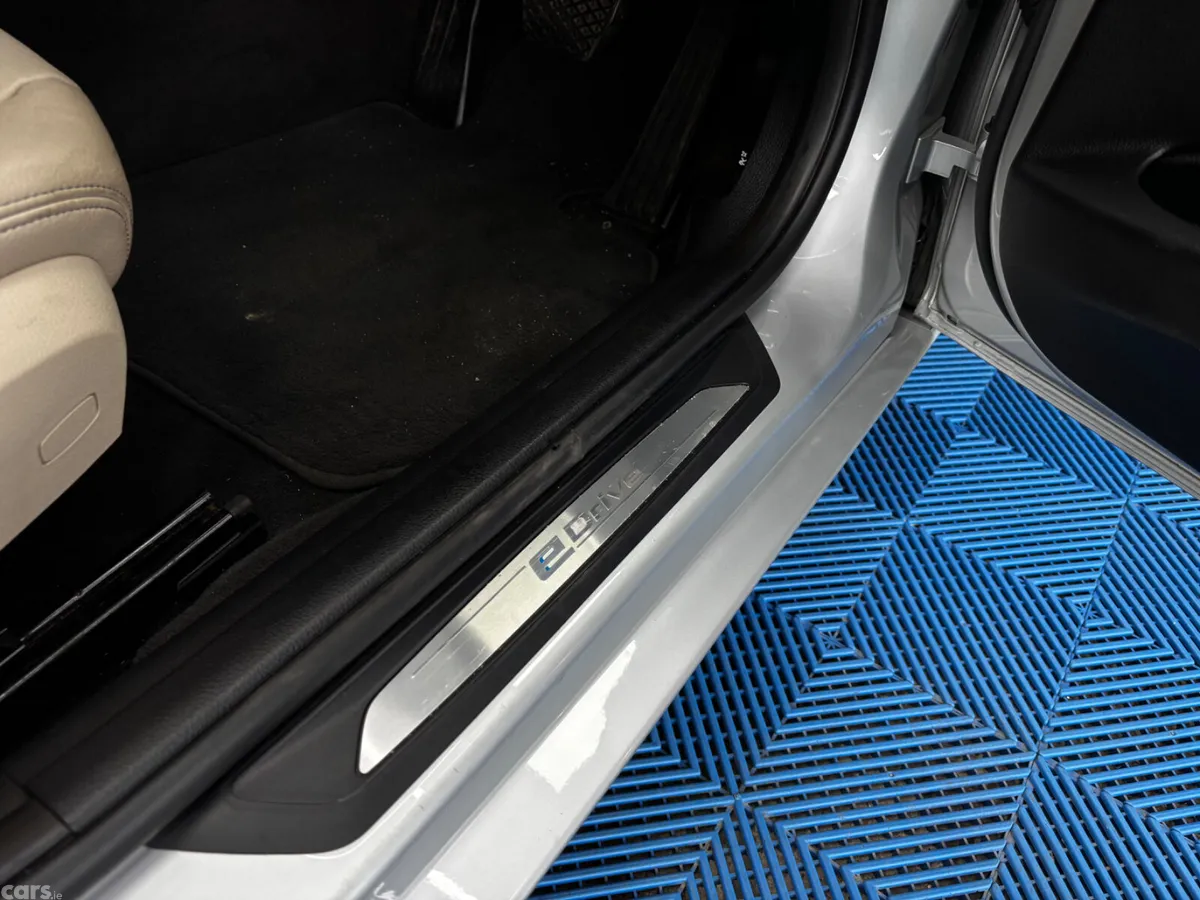 BMW 3-Series Saloon, Petrol Plug-in Hybrid, 2019, Grey
