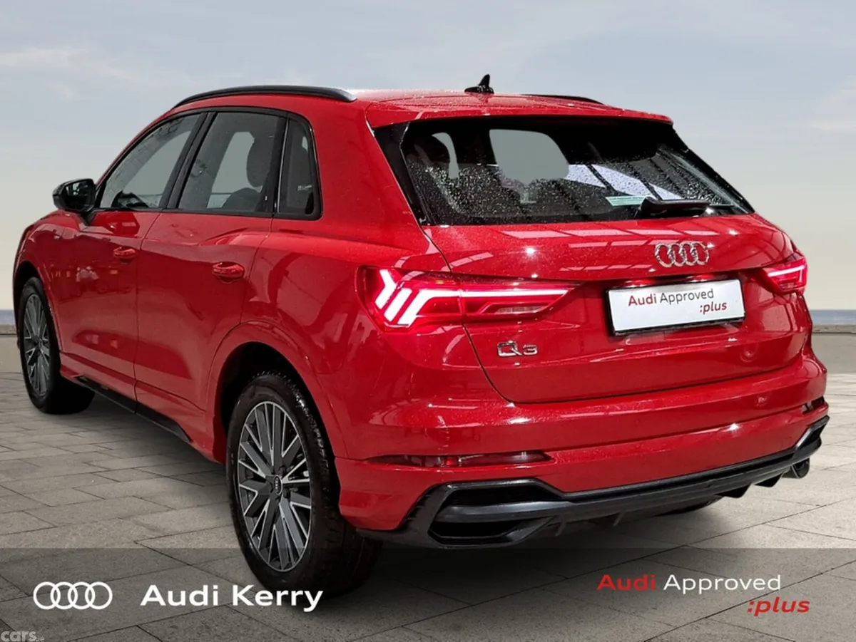 Audi Q3 SUV, Diesel, 2022, Red