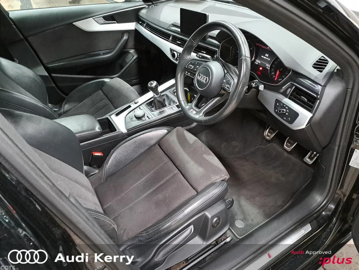 Audi A4 Saloon, Petrol, 2017, Black