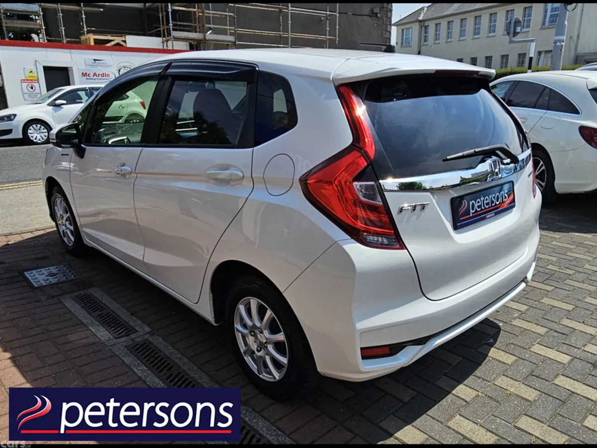 Honda Fit Hatchback, Petrol Hybrid, 2019, White