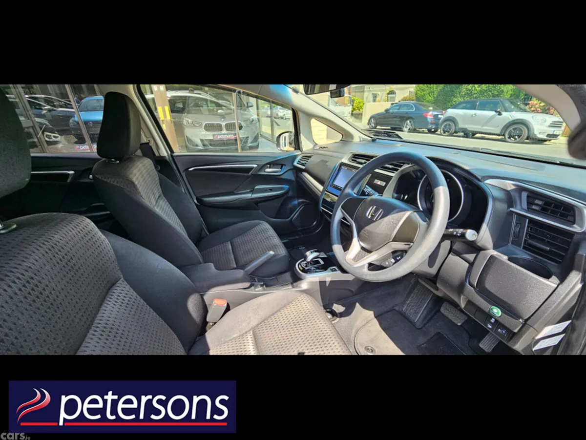 Honda Fit Hatchback, Petrol Hybrid, 2019, White